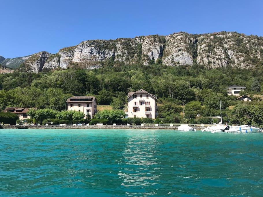 Rare 2 Bedroom With Private Beach On Lake Annecy Doussard Exterior photo