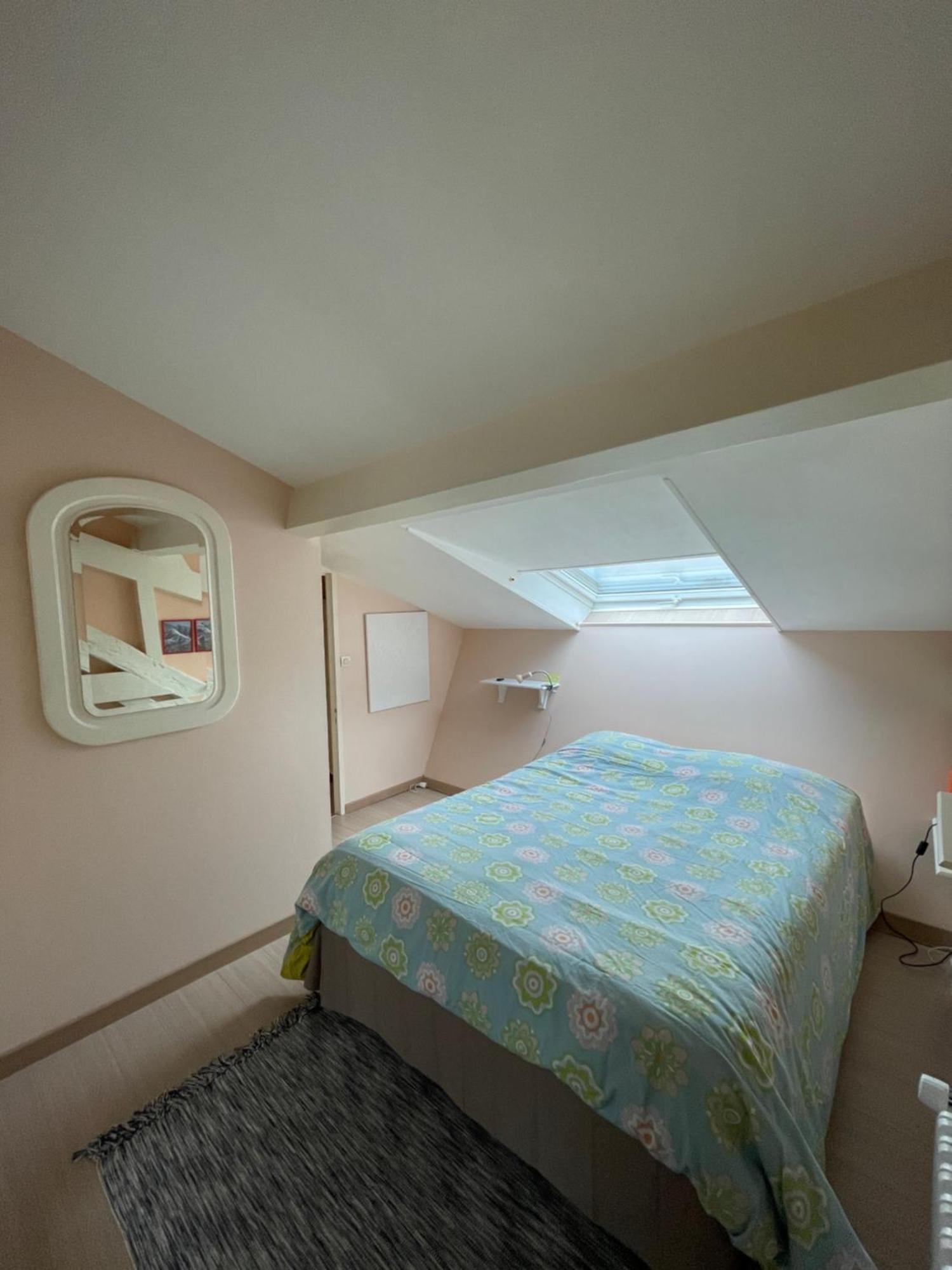 Rare 2 Bedroom With Private Beach On Lake Annecy Doussard Room photo