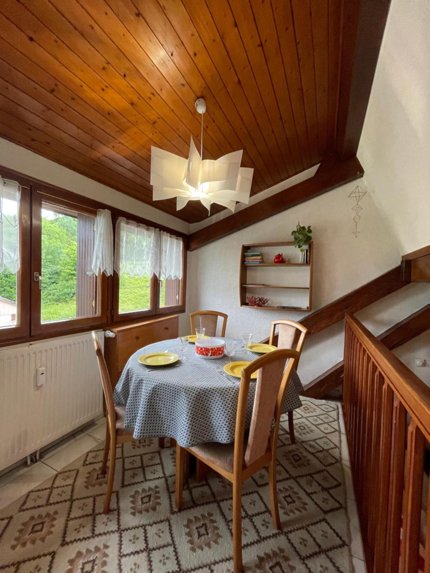 Rare 2 Bedroom With Private Beach On Lake Annecy Doussard Exterior photo